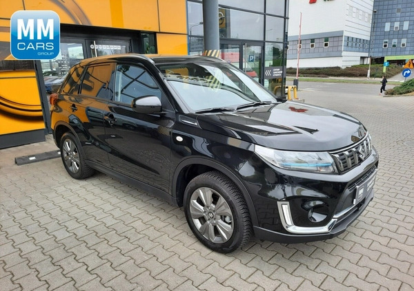 Suzuki Vitara cena 90700 przebieg: 16600, rok produkcji 2023 z Ropczyce małe 352
